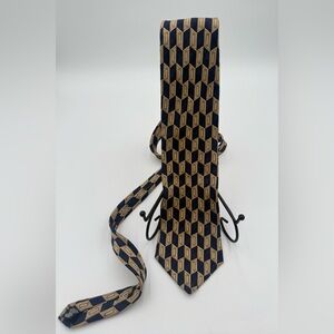 NEO BILL BLASS Men's Abstract Pattern Tie  - 100% Silk - navy, gold 59”